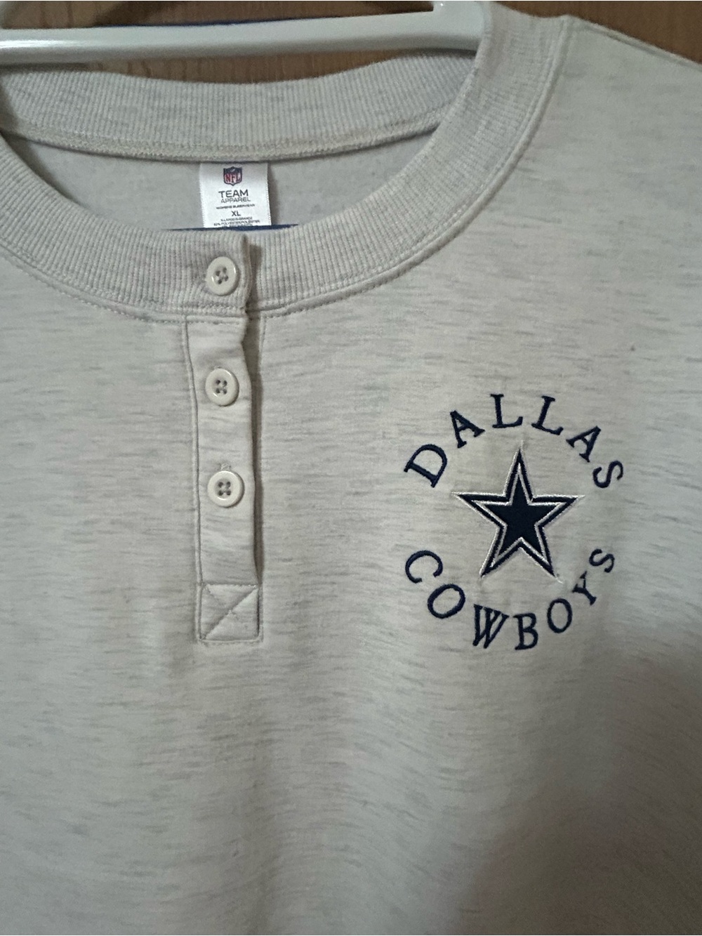 Dallas Cowboys Crop Pullover Sweatshirt - Picture 3 of 5